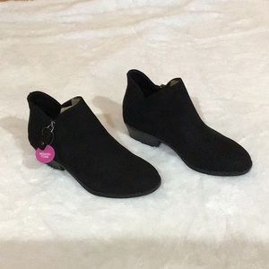 SO Angelfish Faux Suede Ankle Boots